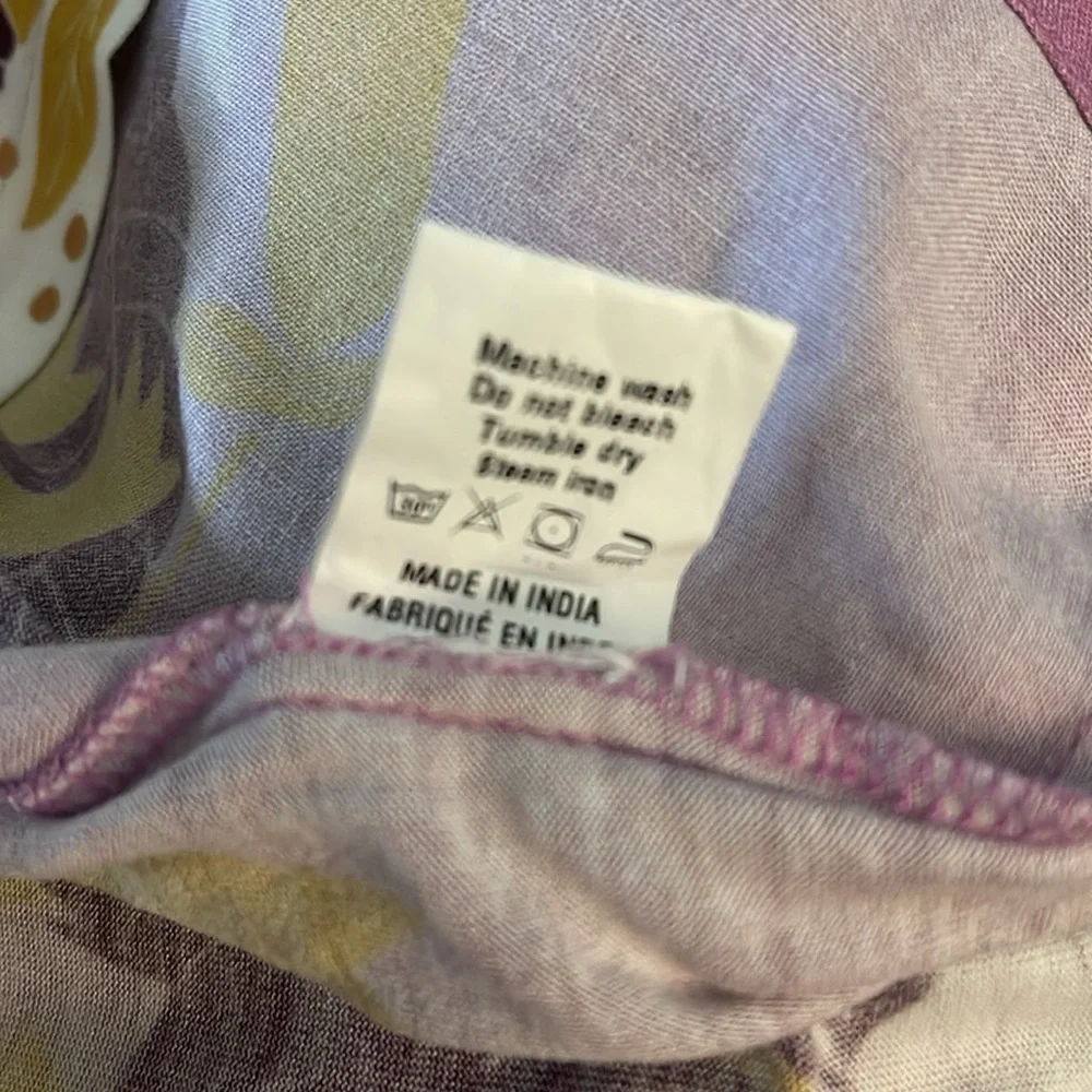 Bl^nk London x Anthropologie Gold Floral V-Neck Top - Picture 5 of 6